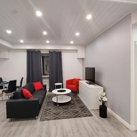 Alexi Apartments - Newly Renovated Apt In The Heart Of The City Near To Railway Station And Nokia Arena Tampere Exteriér fotografie