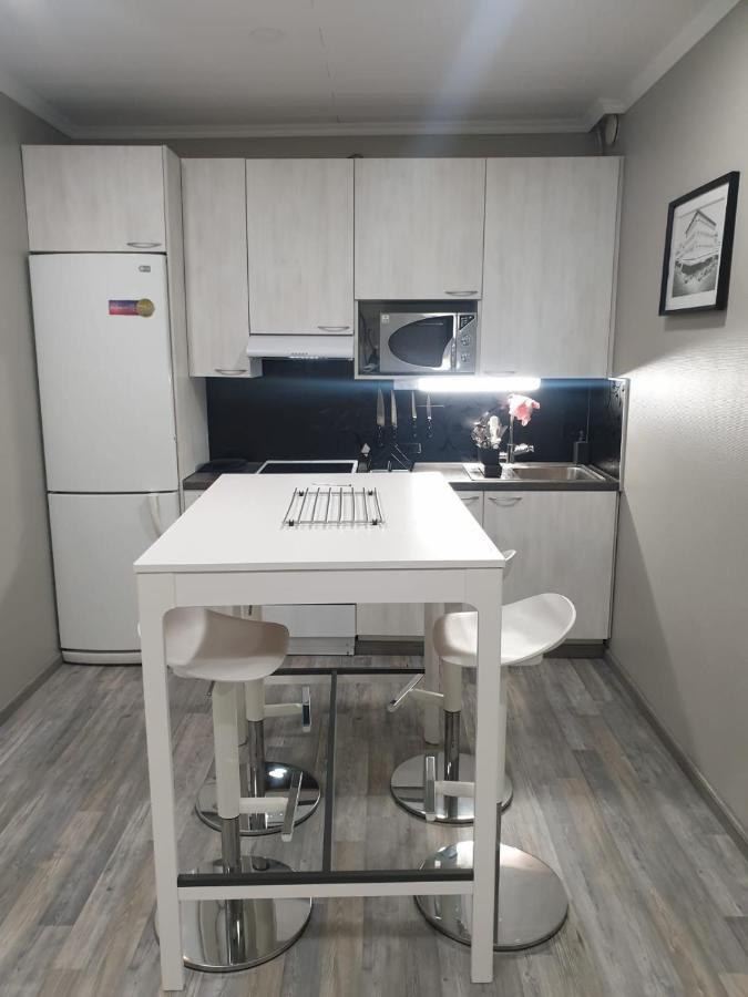 Alexi Apartments - Newly Renovated Apt In The Heart Of The City Near To Railway Station And Nokia Arena Tampere Exteriér fotografie